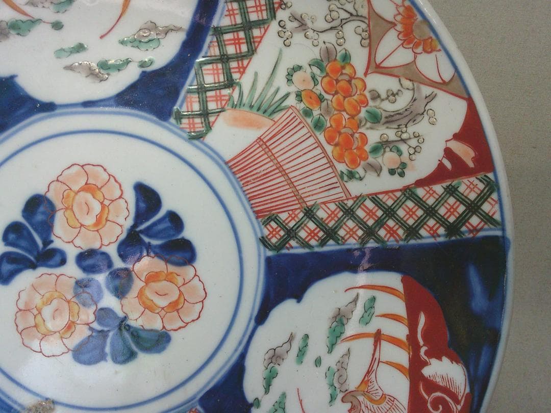 【伊万里色絵皿　2枚　描きこみ色彩キレイ　花鳳凰文・ｋ37・皿】鉢　丼　徳利　壷