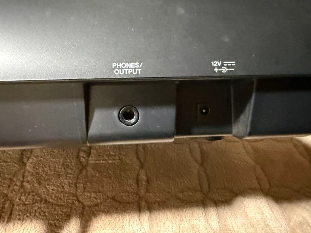 YAMAHA 電子キーボード NP-31 76鍵盤 譜面立て・AC付