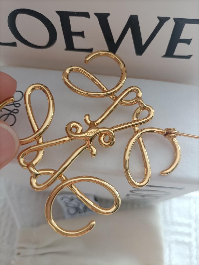 美品⭐️ロエベ キーホルダー バッグチャーム LOEWE ゴールド