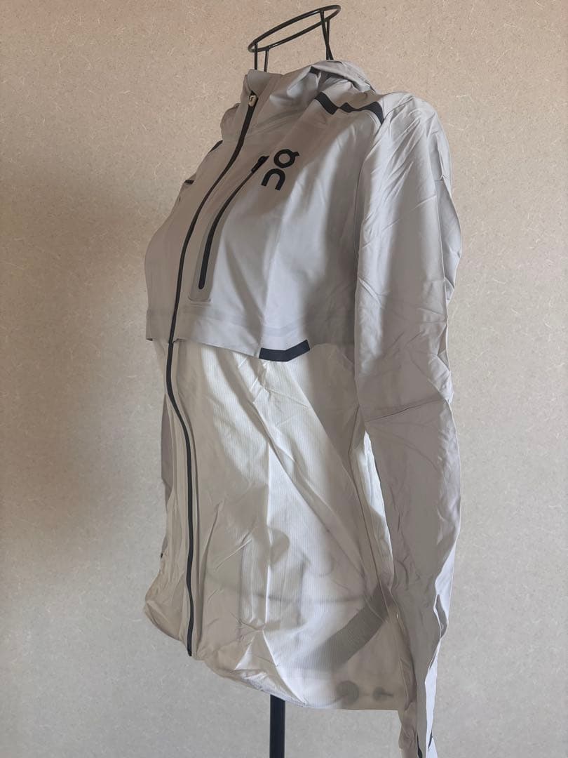 on ウェザージャケット