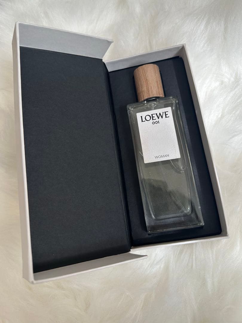 LOEWE 001 ウーマン 香水
