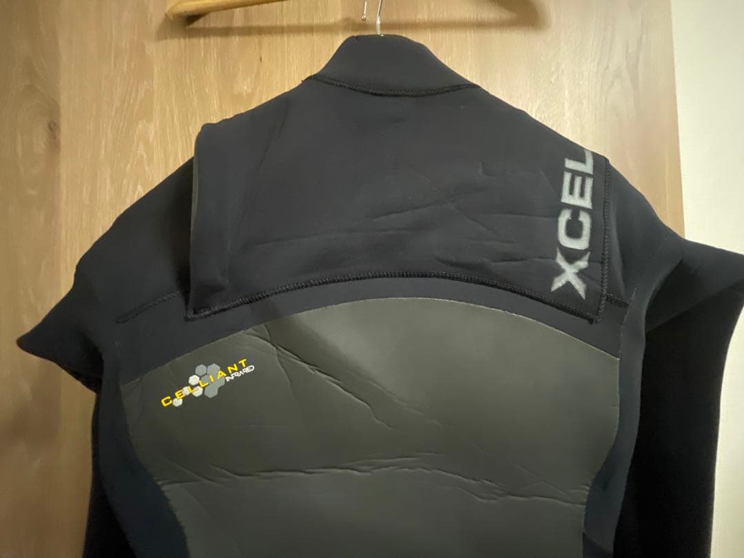 ジャージフルスーツ xcel メンズ　ML 2/3mm フロントジップ