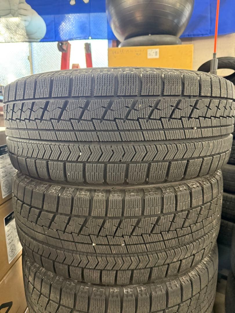 ト*ト様 【年末大特価】235/50R18 18インチ 8J PCD120 オフ