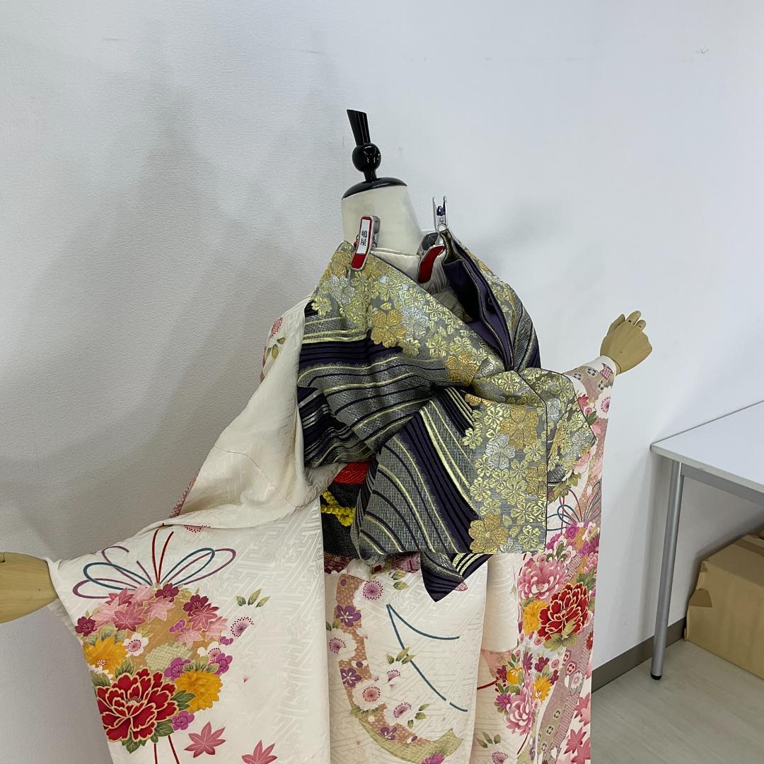 お振袖フルセット　7点セット　白　薬玉　M～Lサイズ　正絹　美品