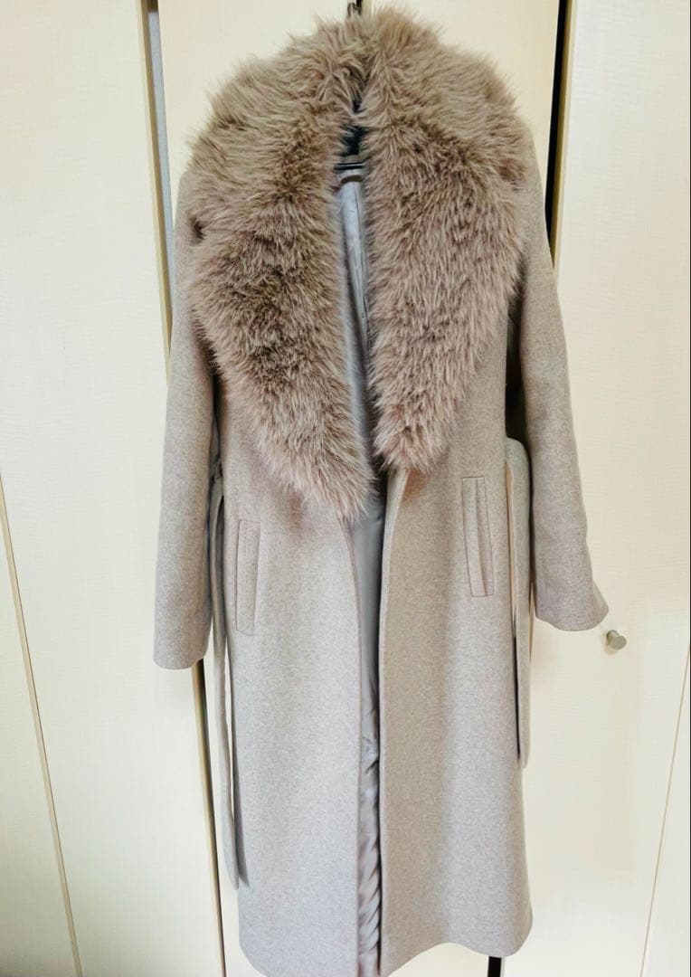 ZARA フェイクファーコート