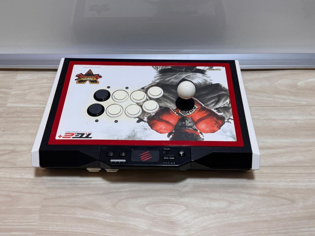 Street Fighter v arcade TE 2+ コントローラー