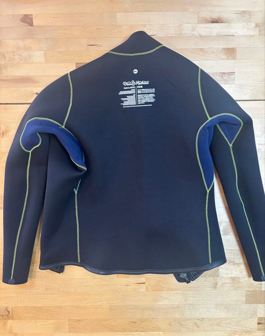 Deus ブラック タッパー フルジップ MLサイズ