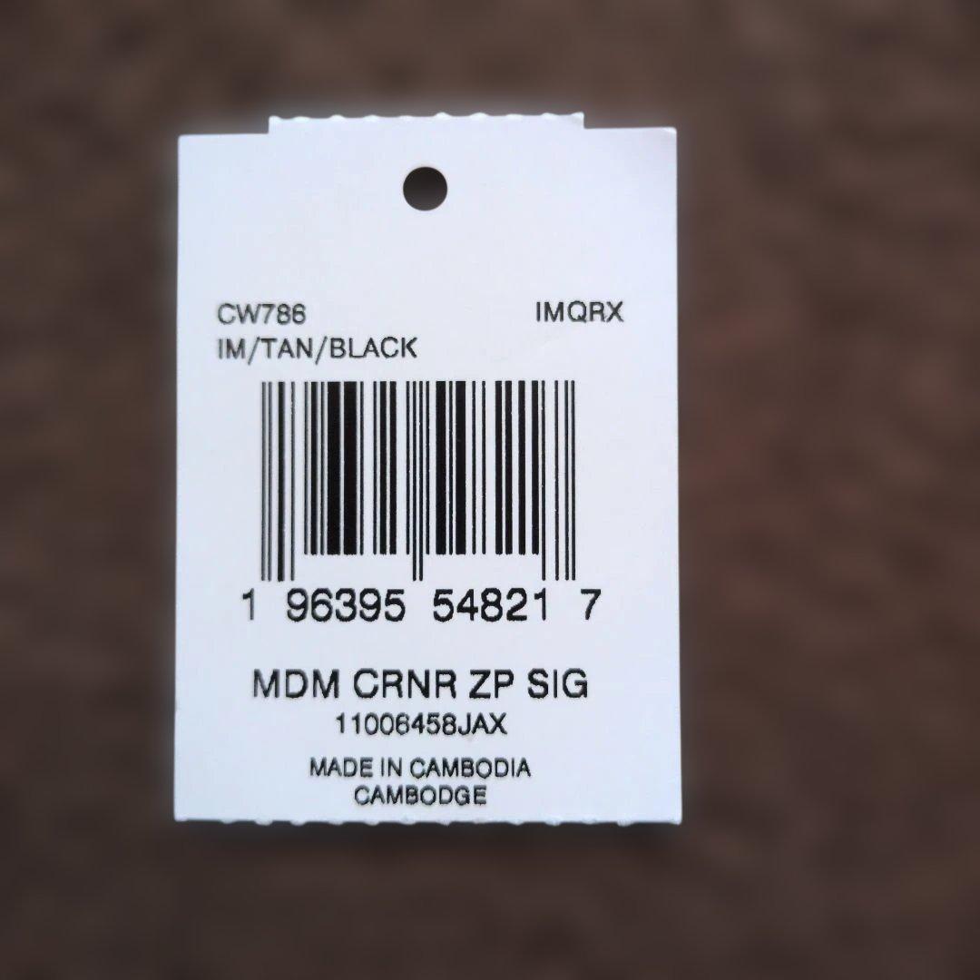 COACH モノグラム 二つ折り財布　新品未使用