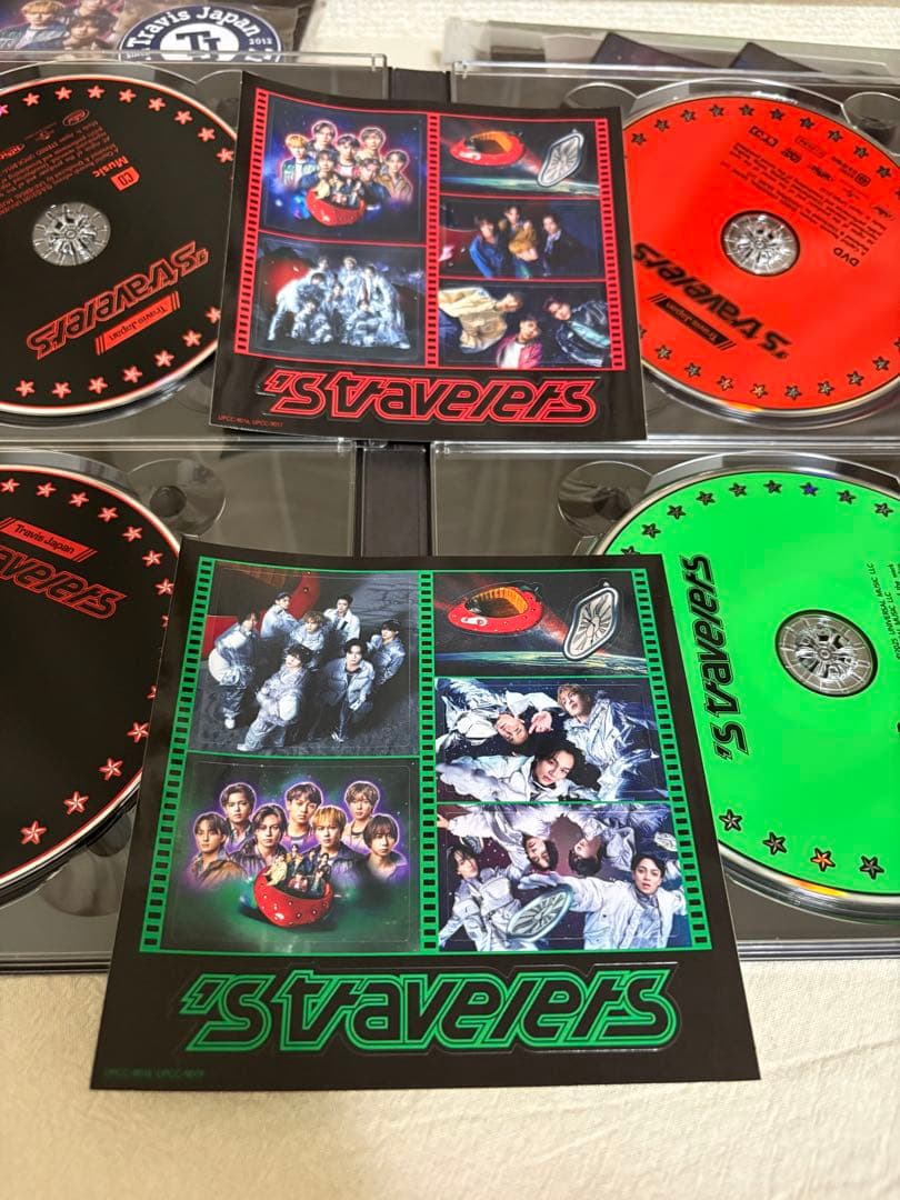 バラ売◯ Travis Japan 's travelers 3形態 缶バッジ付