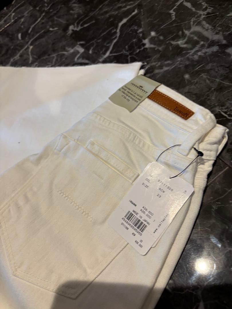 新品 YANUK ホワイトワイド パンツ フレア　ACW wide 23
