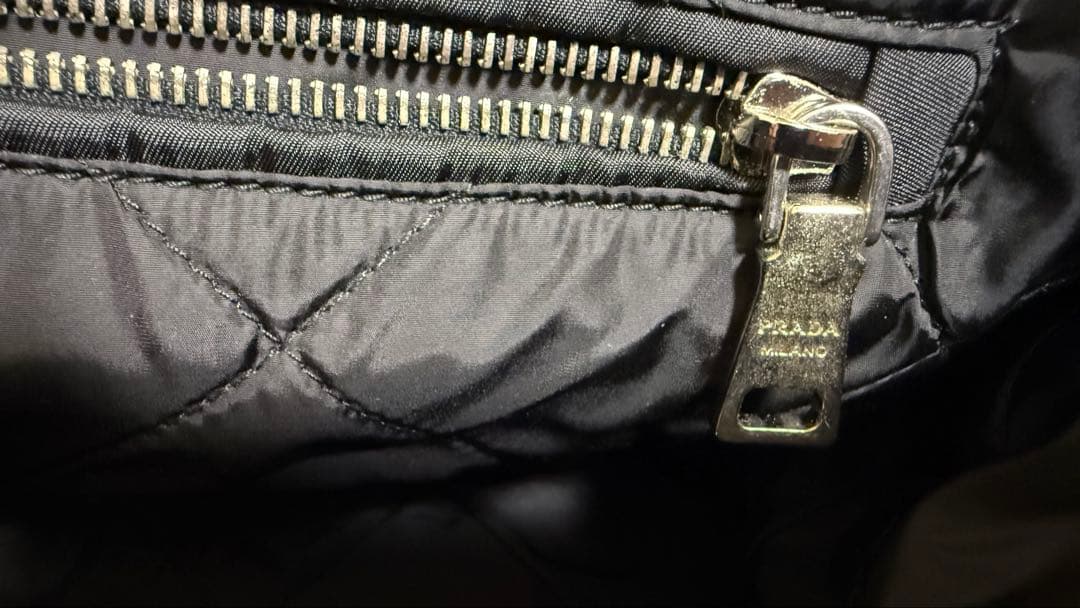 む*ん様 オークション　PRADA tessuto bomber 訳あり　未使用