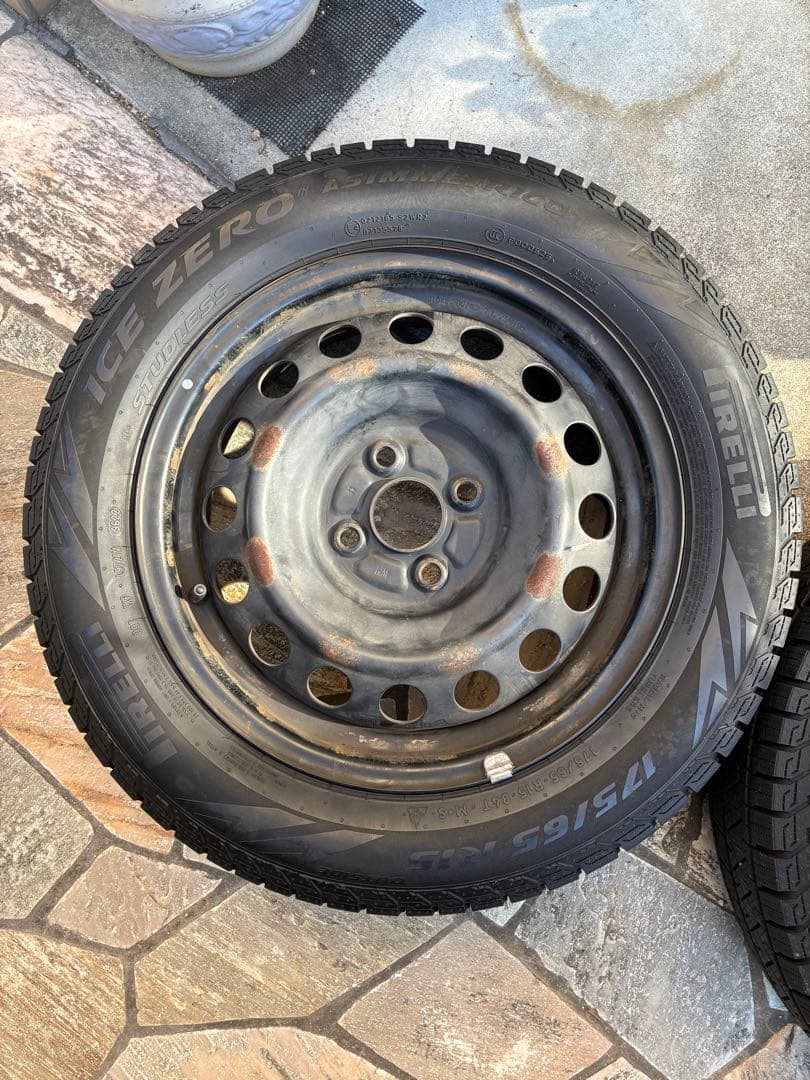 タイヤ・ホイール 175/65 R15 PIRELLI ICE ZERO ASIMMETRICO