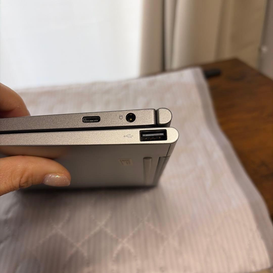 Lenovo IdeaPad D330ノートパソコン　Windows