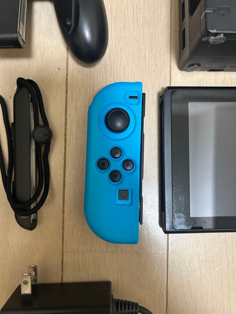 NINTENDO SWITCH (おまけケース付き)