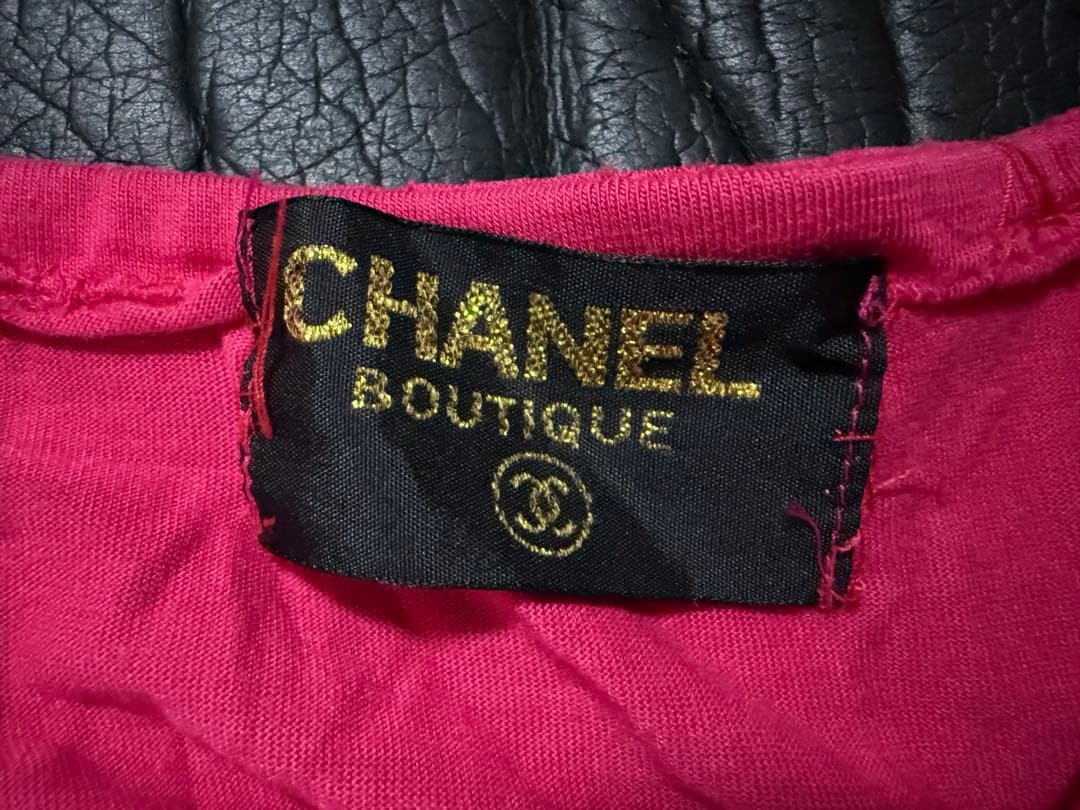 ヴィンテージ　CHANEL Tシャツ　ショッキングピンク