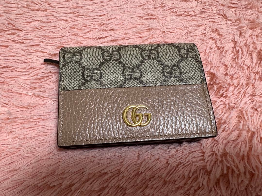 GUCCI 財布　ピンク　GGマーモント　二つ折り　スプリーム