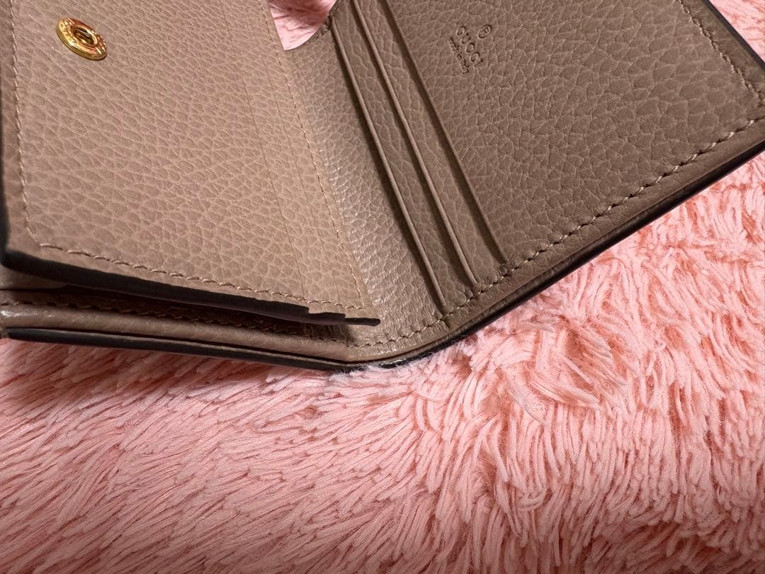 GUCCI 財布　ピンク　GGマーモント　二つ折り　スプリーム