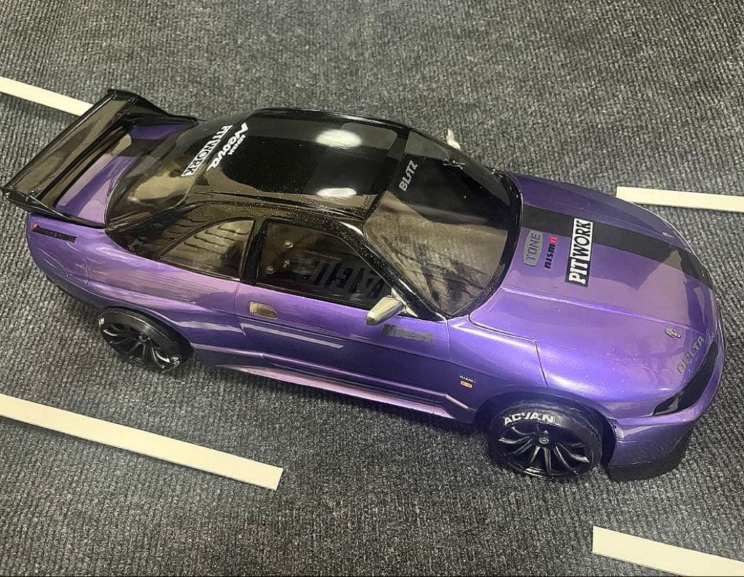 j*n様 ラジコン スカイラインGTR R33 ボディのみ　ジャンク