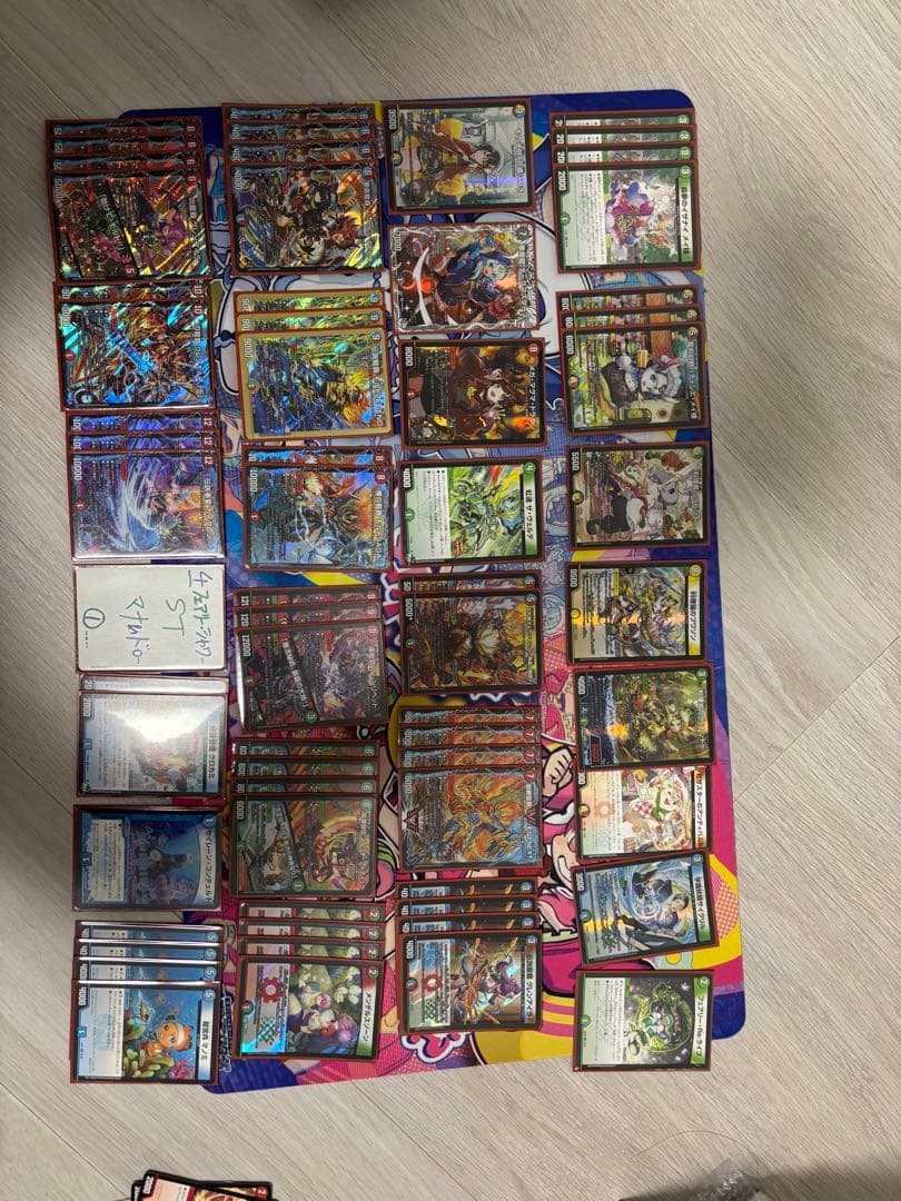 塩*ん様 デュエマ引退品全カードスリーブ付価格要相談