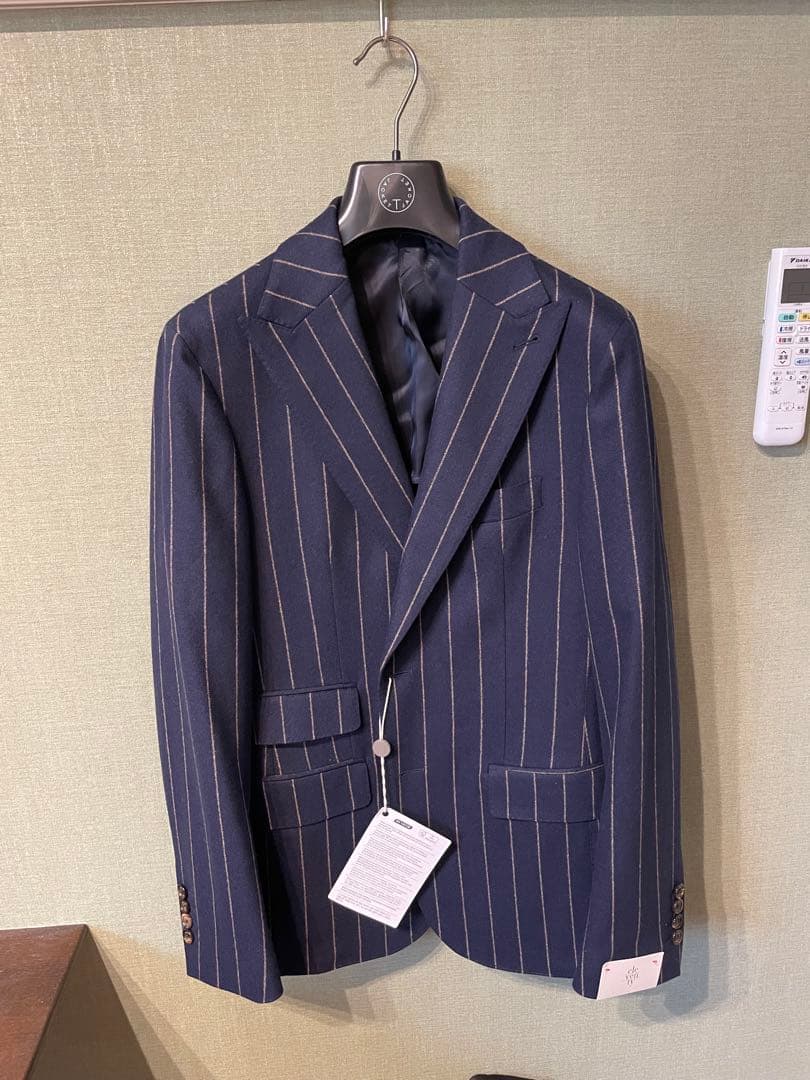 新品タグ付 イタリア製 eleventy ウールカシミアジャケット 46