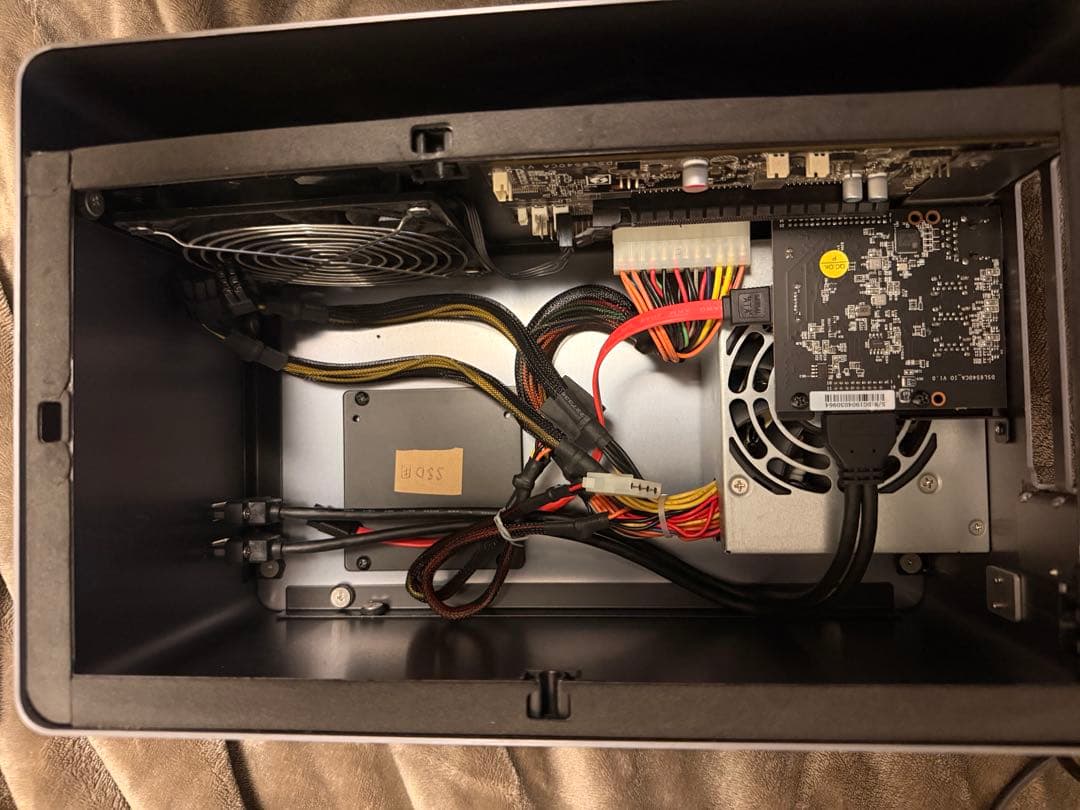 外付GPU eGPU Mantiz MZ-02 Venus TB3ハブ