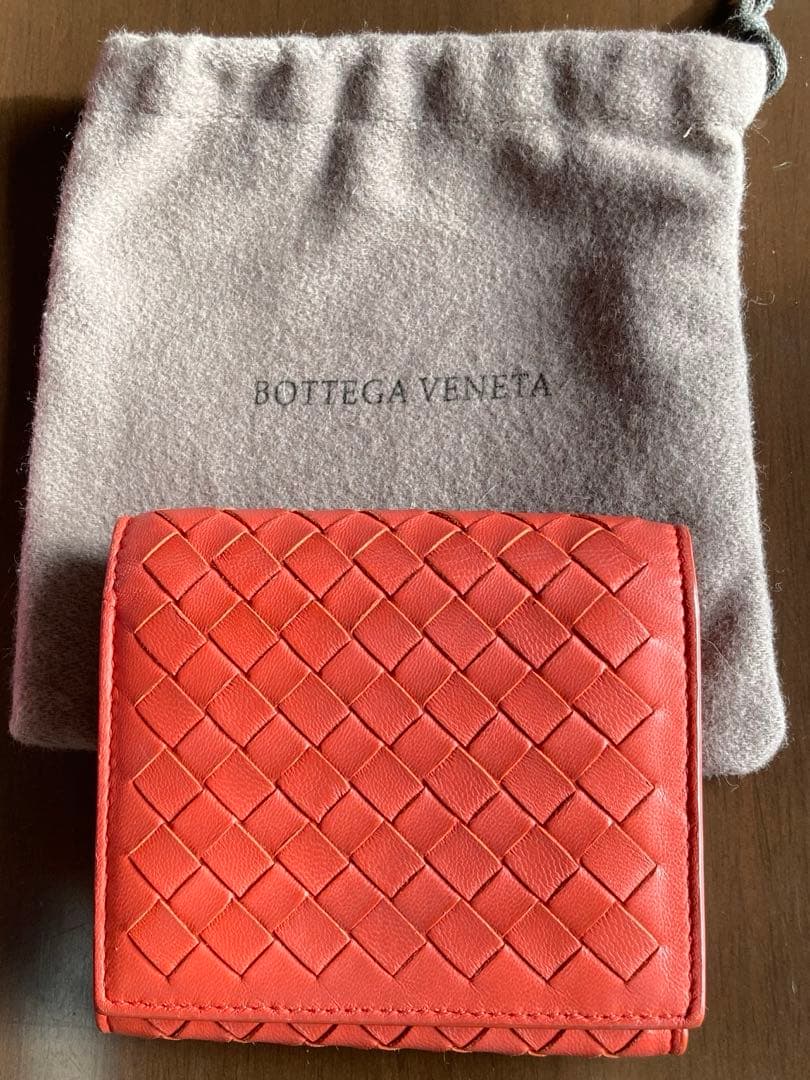 BOTTEGA VENETA 三つ折り財布 朱色系オレンジ 保存袋付