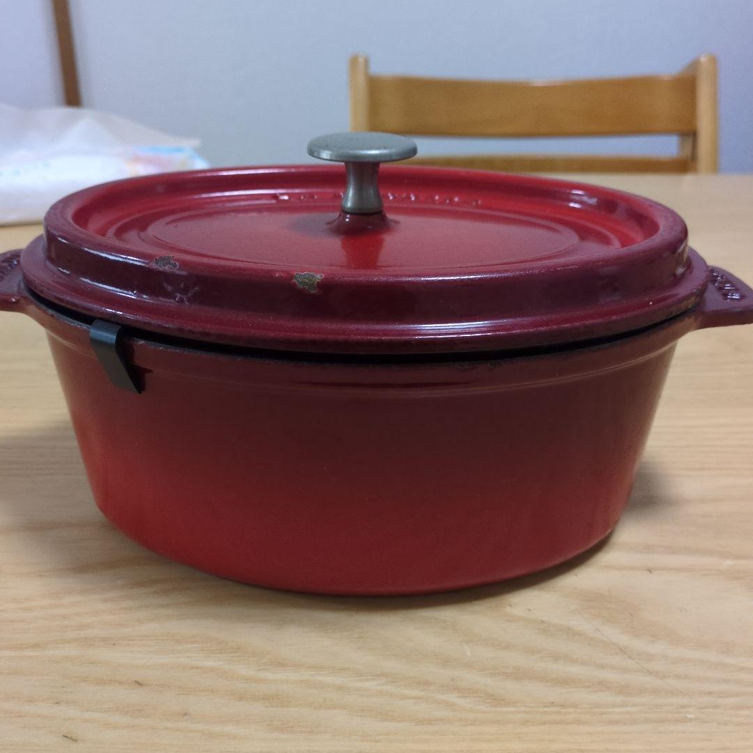 旧型　STAUB オーバル 23cmレッド