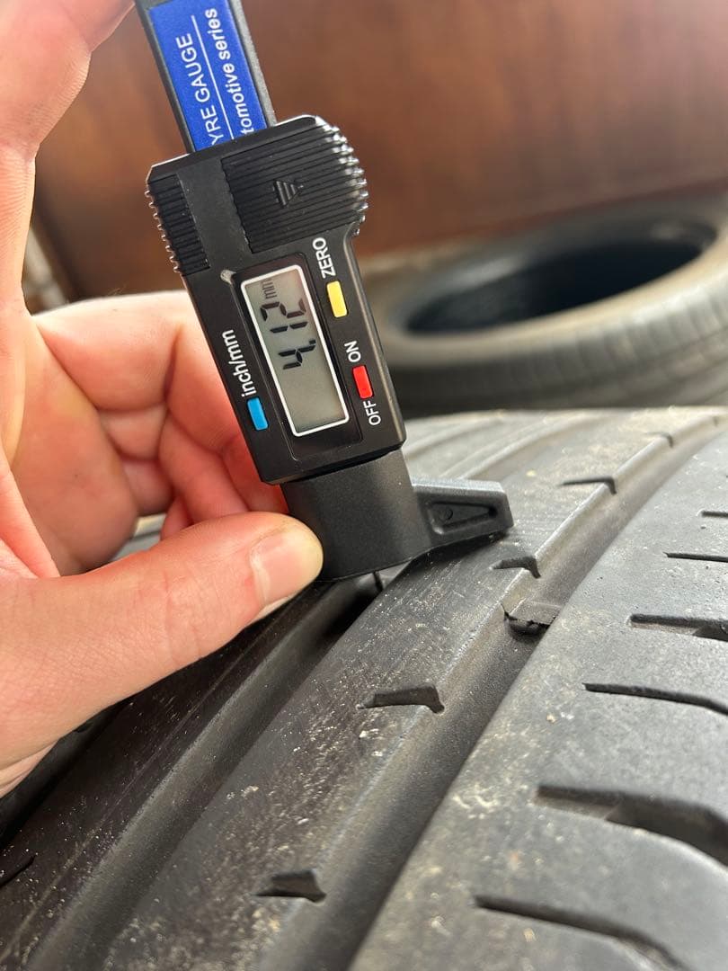 225/50R17コンチネンタル4本セット　レヴォーグ、ゴルフなど ①