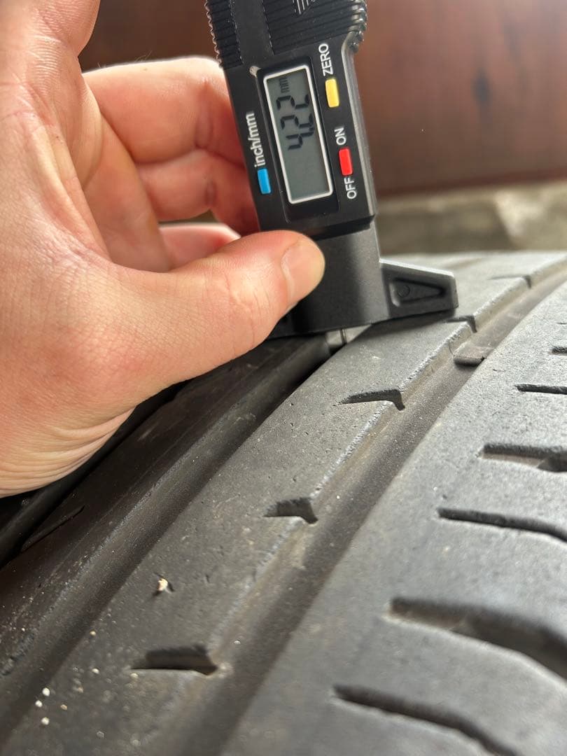 225/50R17コンチネンタル4本セット　レヴォーグ、ゴルフなど ①