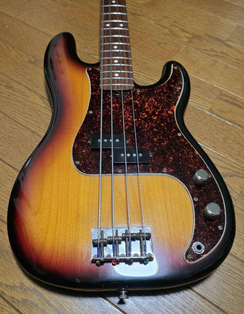 ​Fender USA Precision Bass