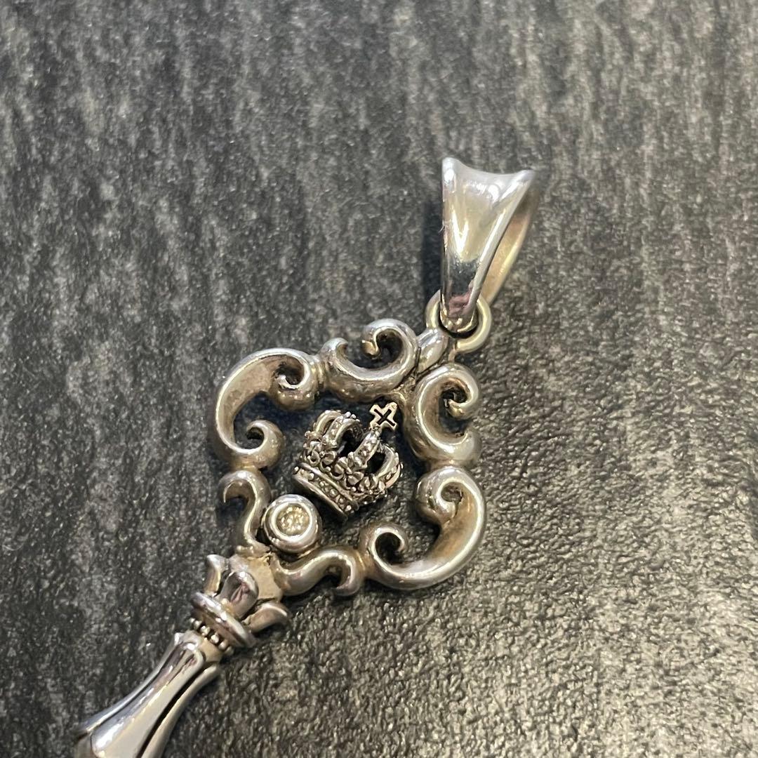 アクセサリー Justin Davis CREATION KEY PENDANT