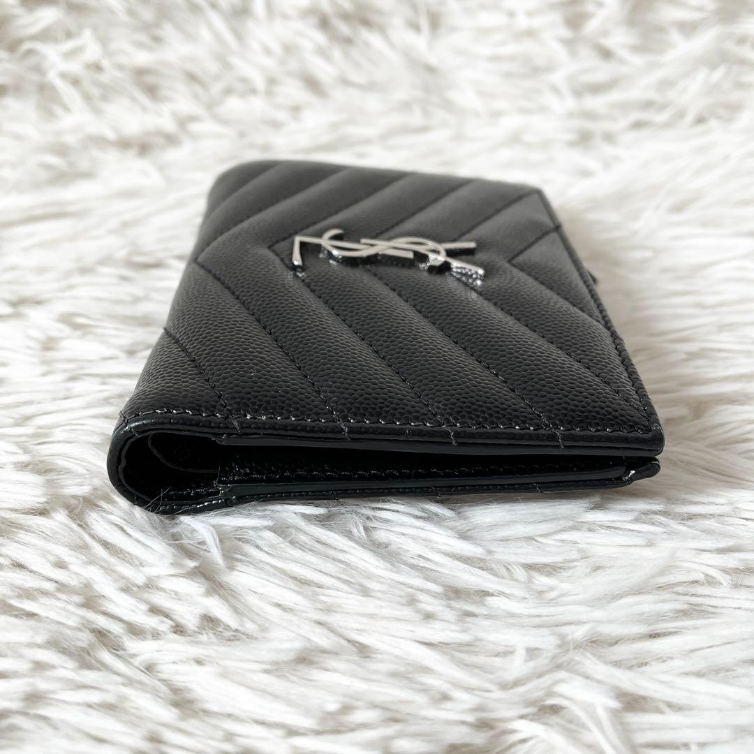 未使用級✨　サンローラン　二つ折り財布　YSL　キャビアスキン　ブラック