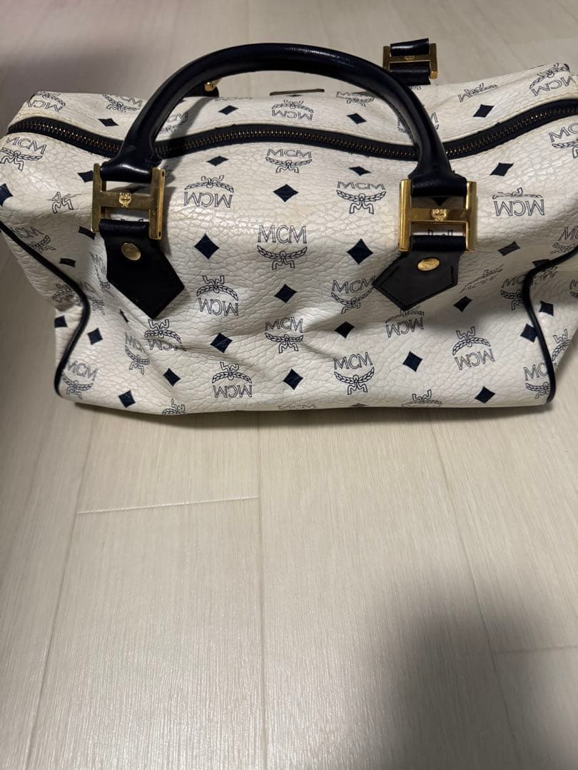 【最終値下げ】MCM ボストンバッグ ホワイト・ブラック