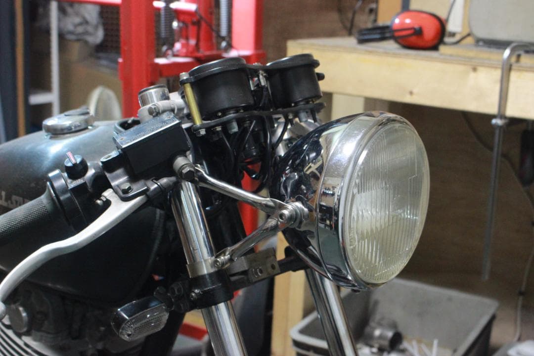 SR400 11/13 ステンレス パイプ ヘッドライトステー φ３５