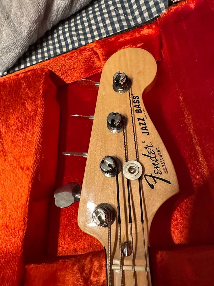 FENDER 75 J-BASS NAT/Mハードケース付き