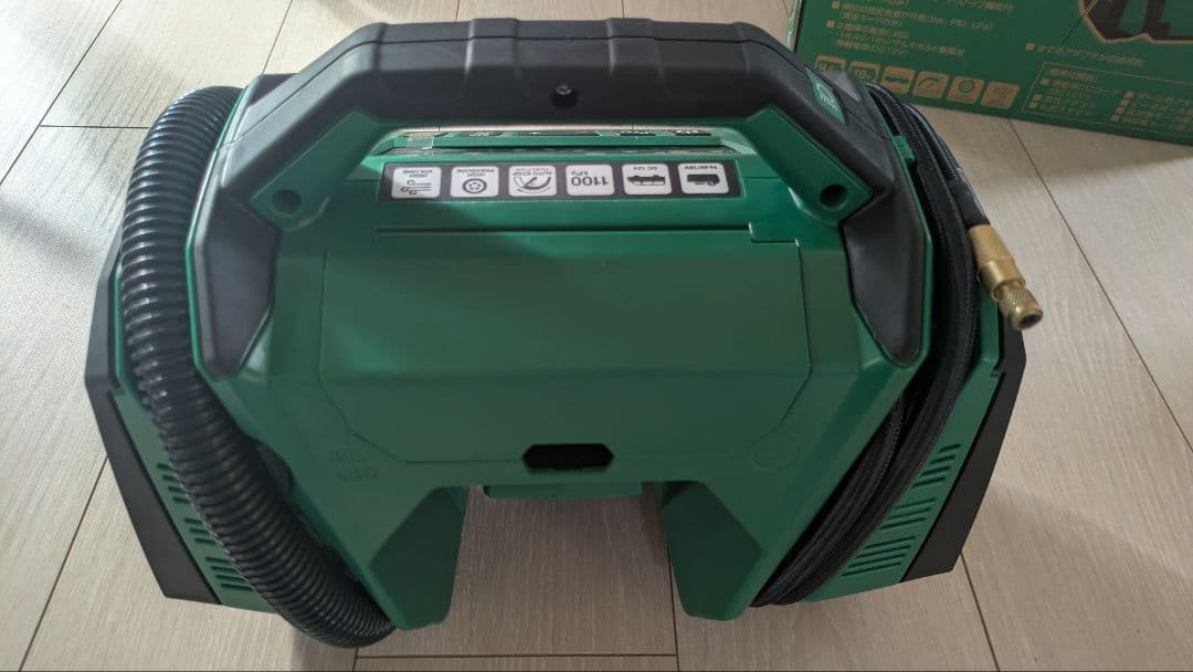 HiKOKI　充電式空気入れ UP-18DA