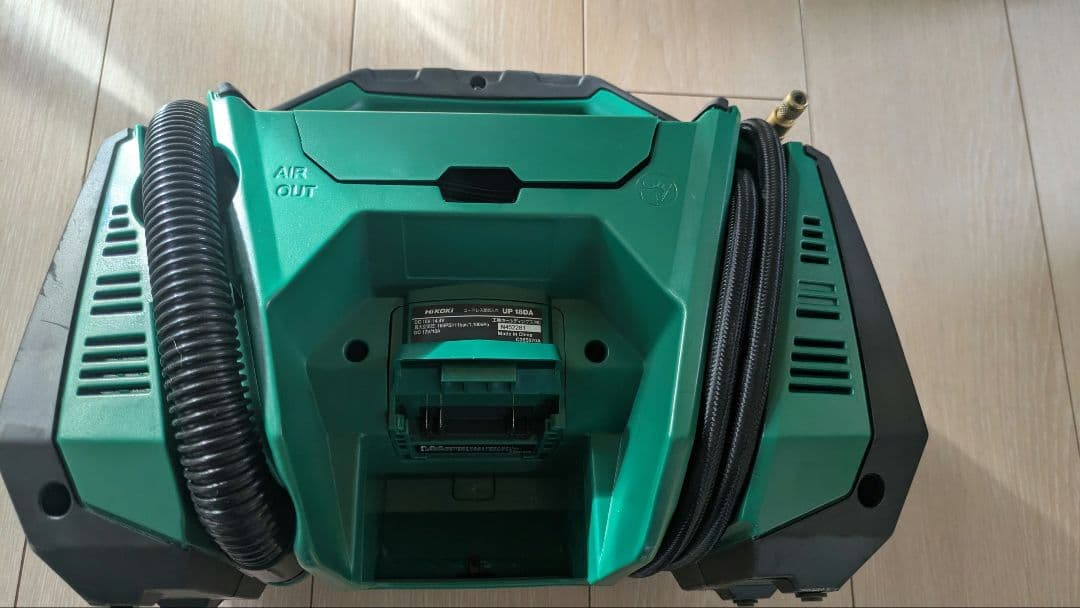 HiKOKI　充電式空気入れ UP-18DA