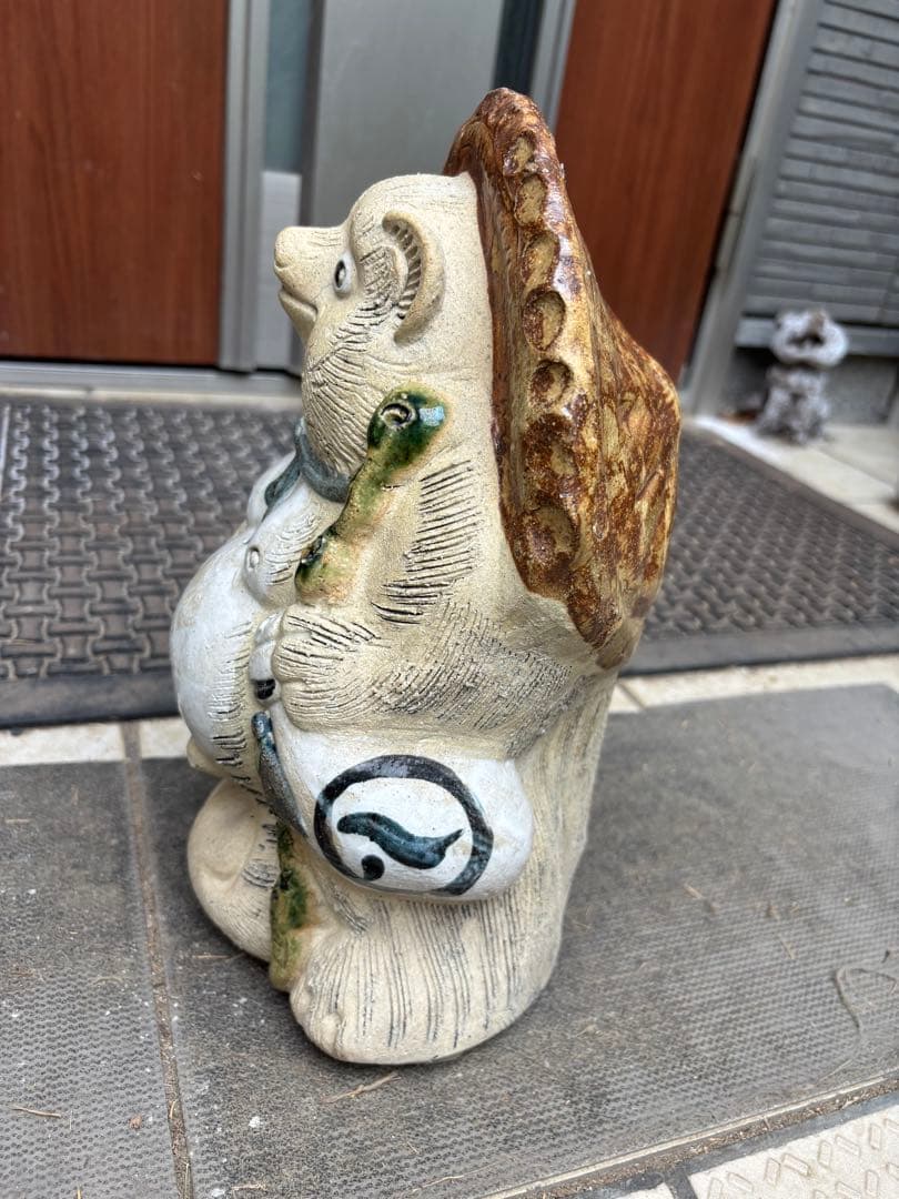 大正時代骨董店購入たぬきです。 可愛いです。