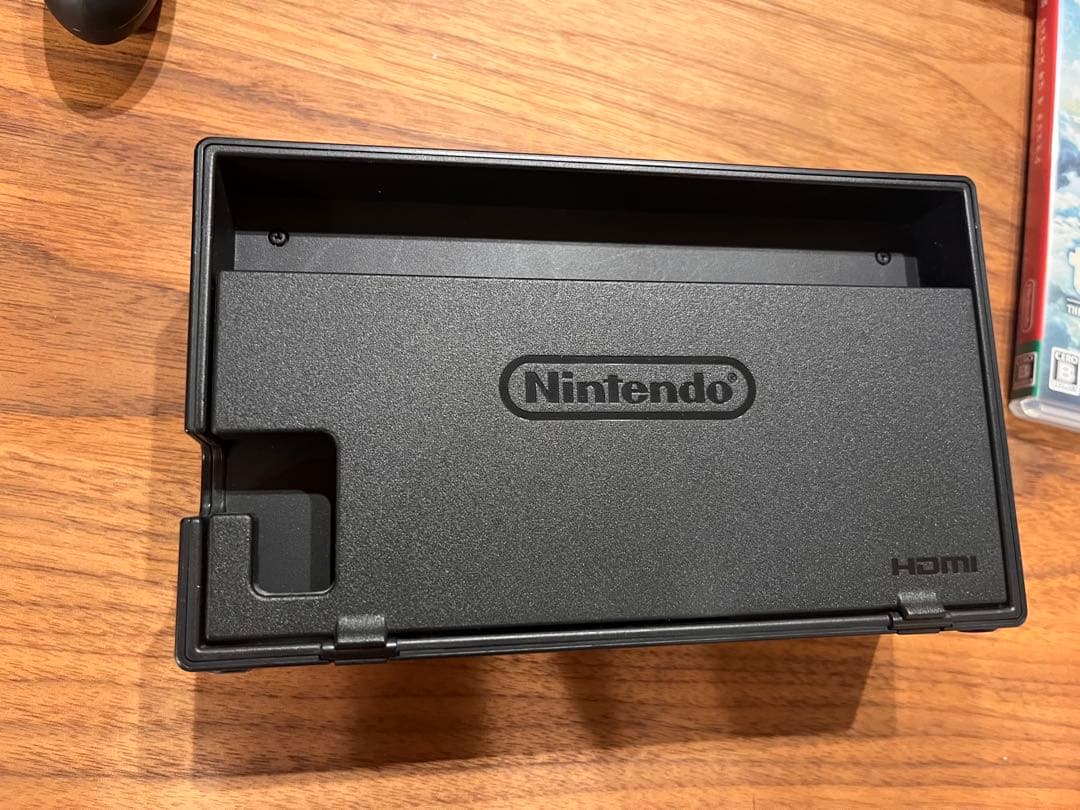 Nintendo Switch 赤/黒 美品 ゲームソフト5本付き
