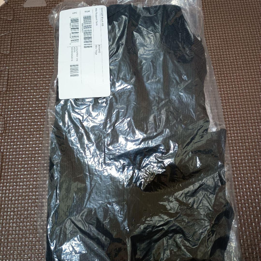 新品未使用 Alo Yoga Rib Support Tank XS ブラック