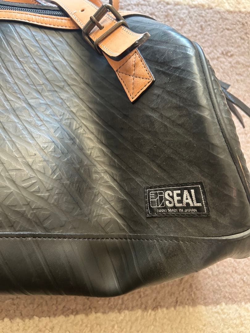 SEAL ドラムバッグ ボストン ショルダー 肩掛け可 タイヤ 廃材 シール