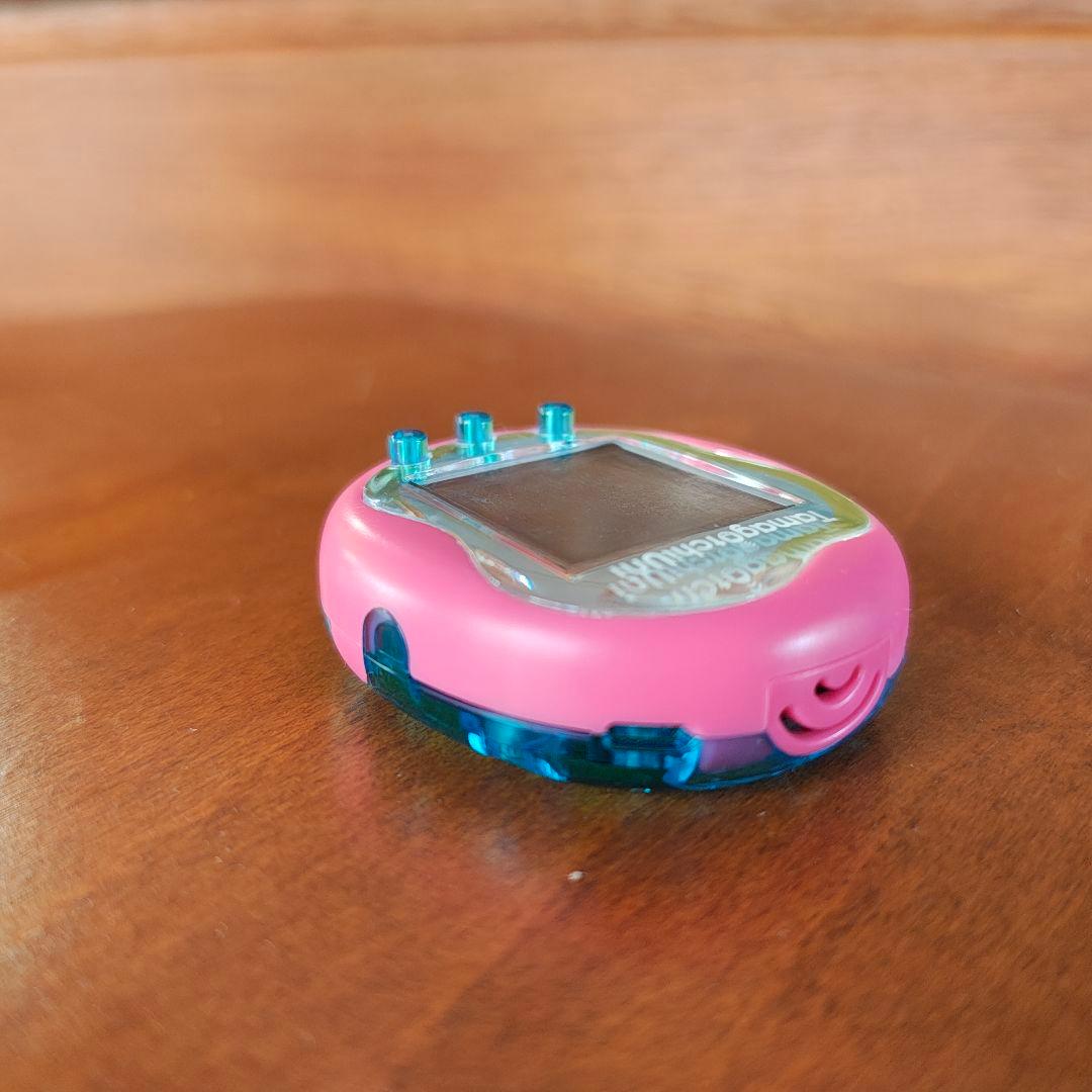美品 人気 Tamagotchi Uni たまごっちユニ ピンク バンド付き