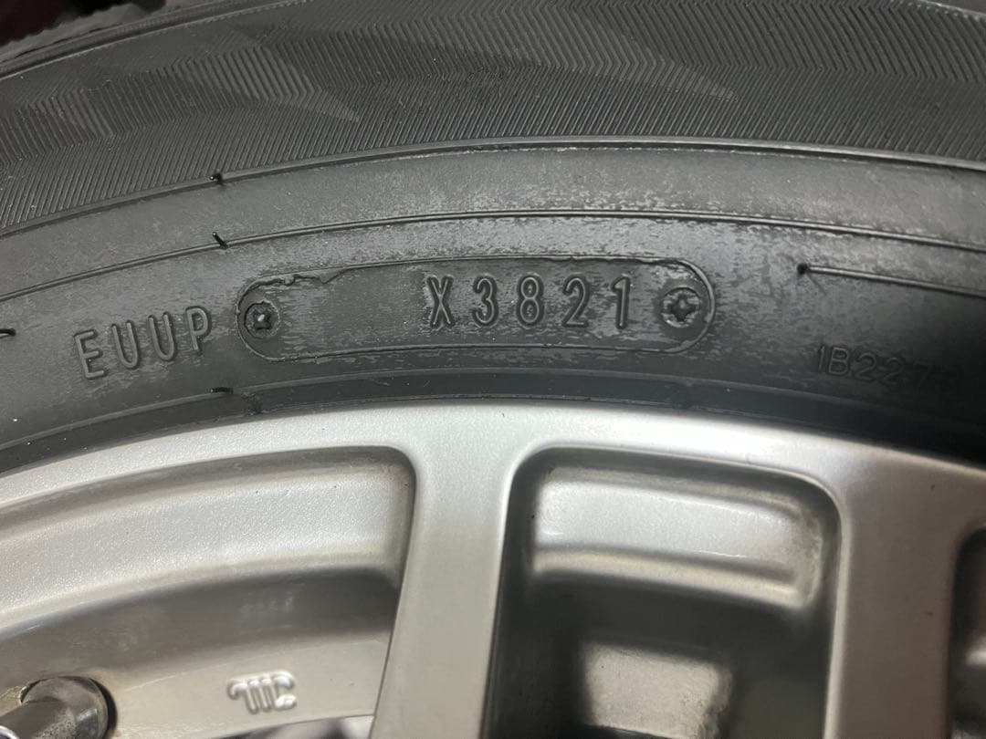 225/55R/17 DUNLOP スタッドレスタイヤ ホイール付き4本セット