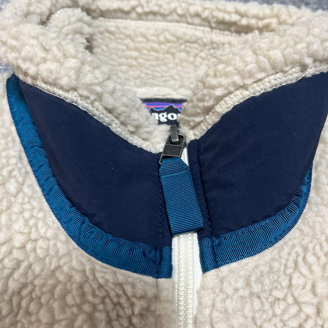 patagonia フリースベスト アイボリー/ネイビー