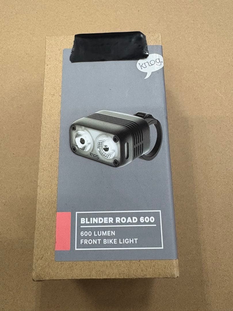 Knog Blinder Road 600 フロントバイクライト