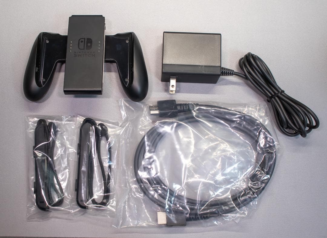 【完動品・付属品完備】Nintendo Switch 本体