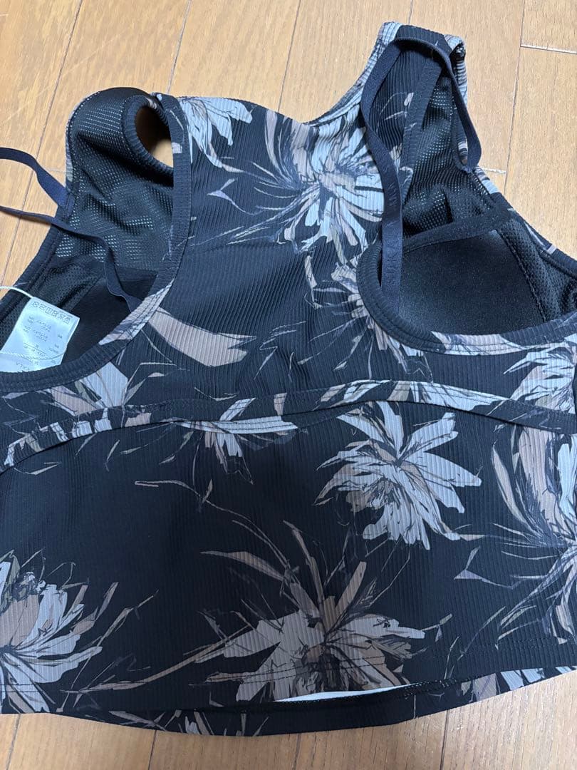 新品未使用SUKALAリブBigフラワープリントショートタンクトップ　ブラックM