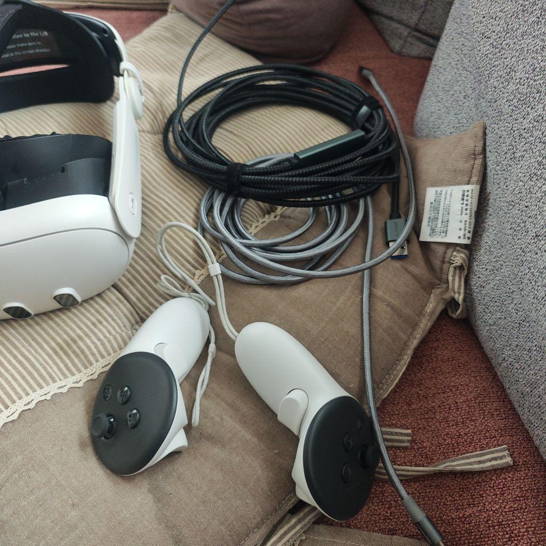 quest3 128GB　その他ストラップ付き