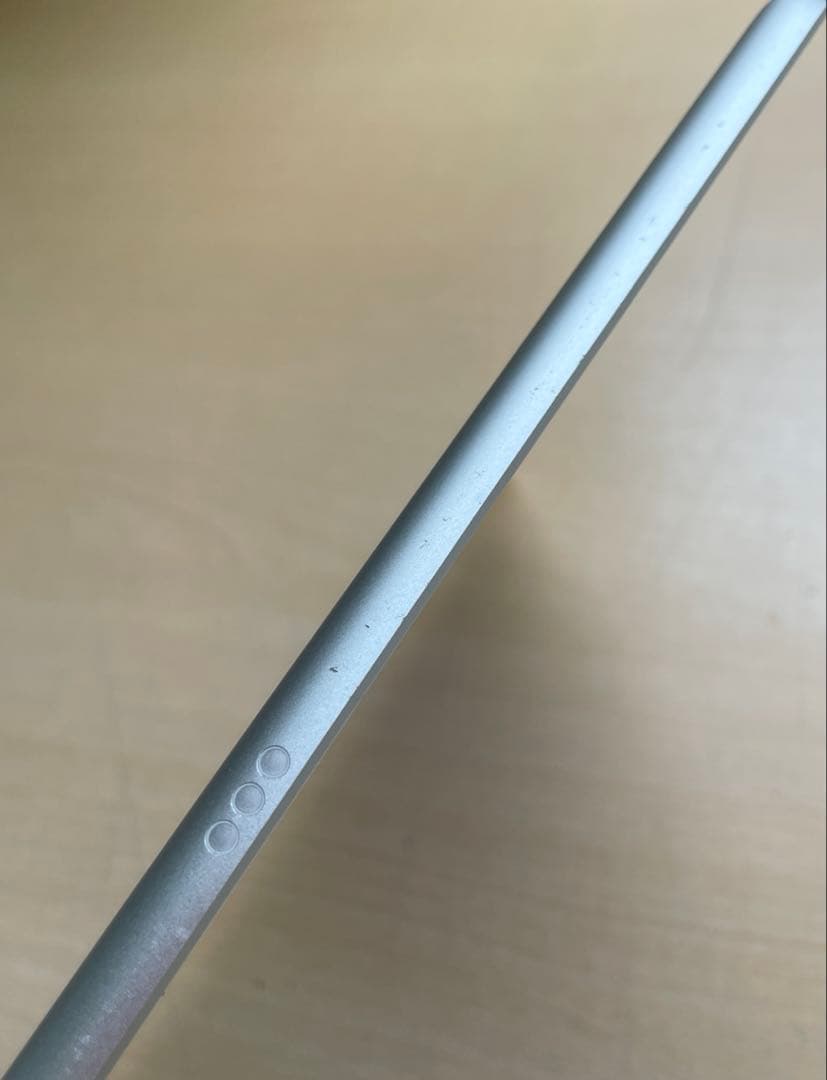iPad 第8世代　A2270　Wi-Fi　シルバー　32GB 美品　ジャンク品