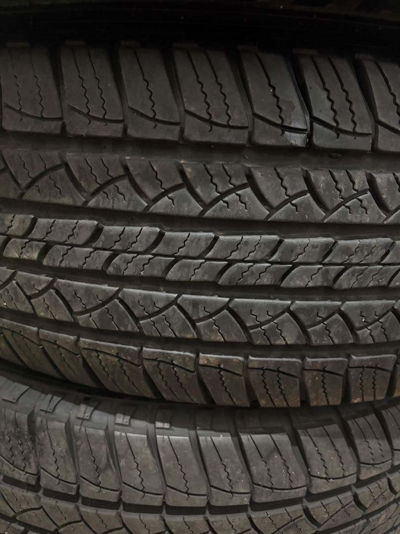 2023年製サマータイヤ　265/65R17 バリ溝